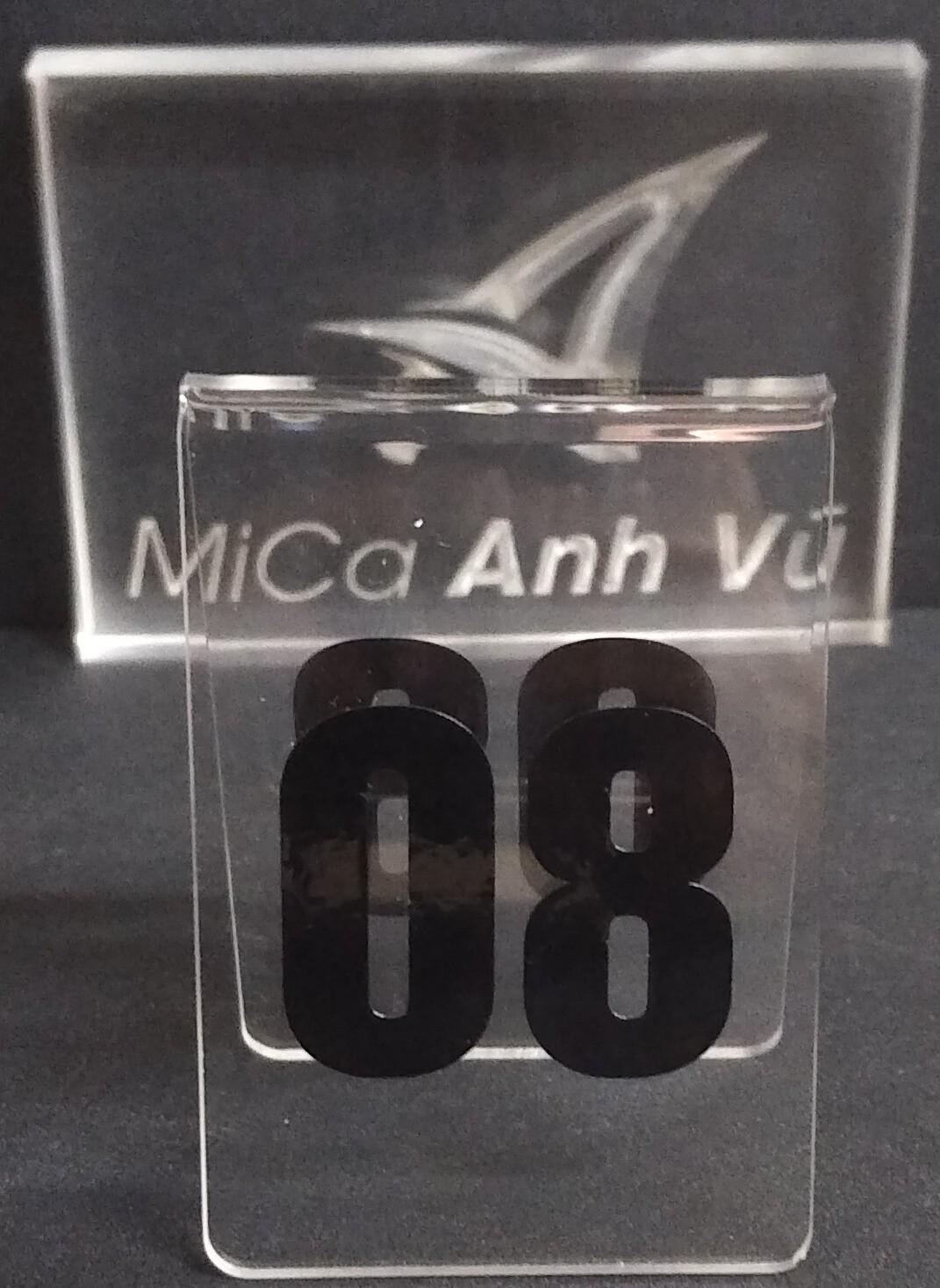 Bộ 10 thẻ số bàn mica trong