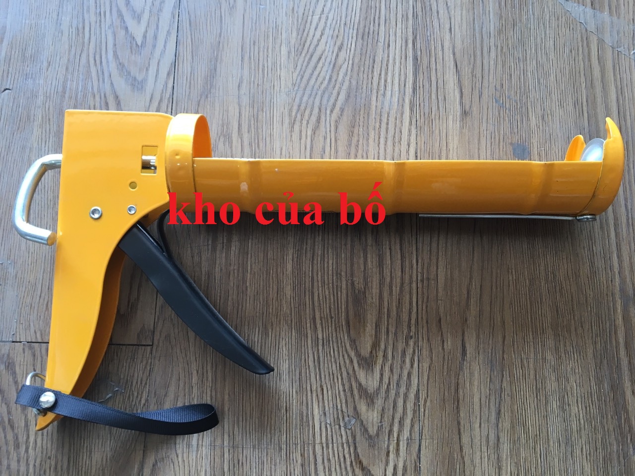 Dụng cụ bơm silicol 9" (độ dày 1mm) Ingco HCG0909