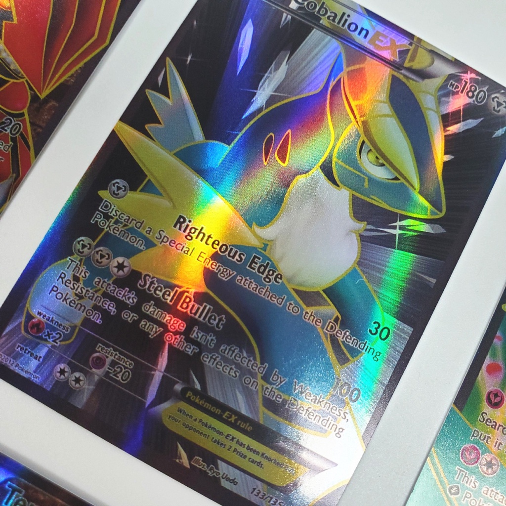Hộp thẻ bài pokemon 42 lá (tặng kèm thẻ vàng VIP)
