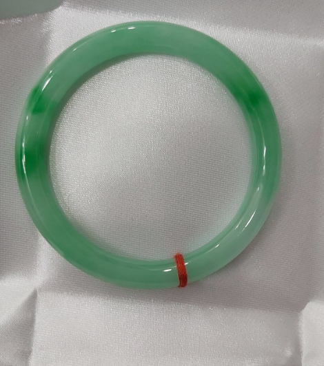 [HCM]VÒNG ĐÁ CẨM THẠCH TẶNG MẸ LÀM QUÀ Ý NGHĨA .(HÌNH CHỤP THẬT 100 .NI TAY 52-58