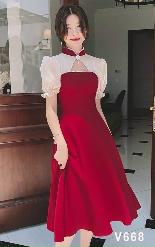 Đầm xòe cổ tàu phối voan tơ đính cườm kèm phụ kiện có mút