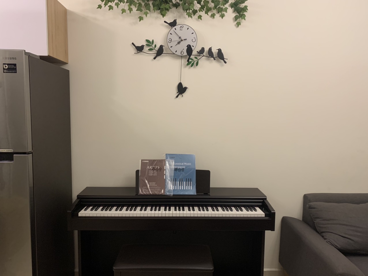 Đàn Piano Yamaha YDP 144 chính hãng