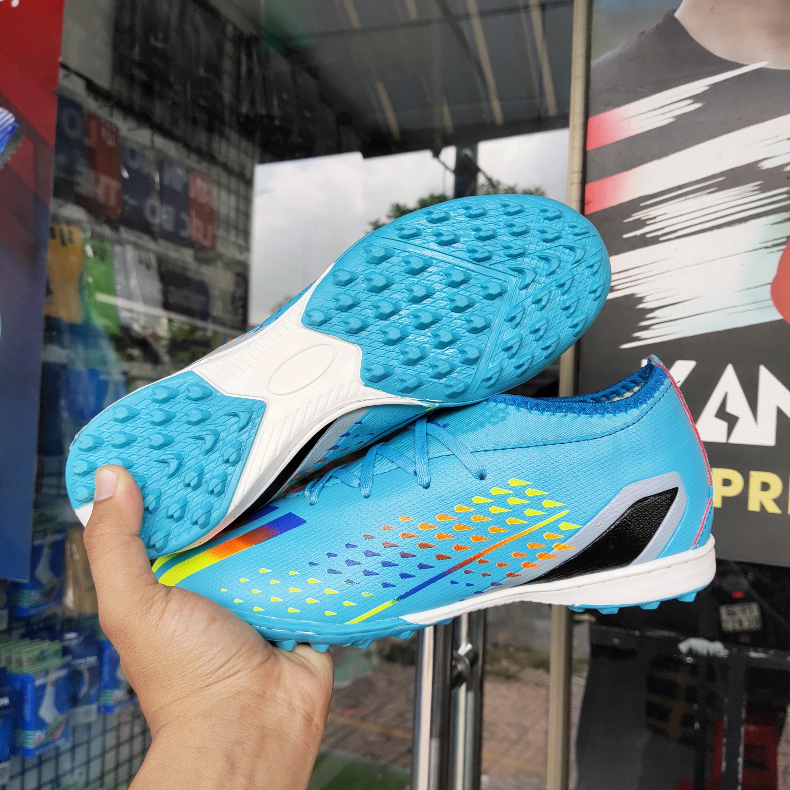 giày đá bóng winpro tf ( tặng khâu đế + túi rút + tất + hộp )