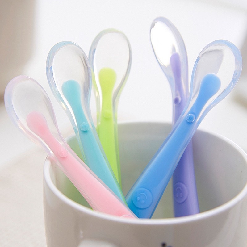 Thìa ăn dặm silicon kích thích bé ăn ngon