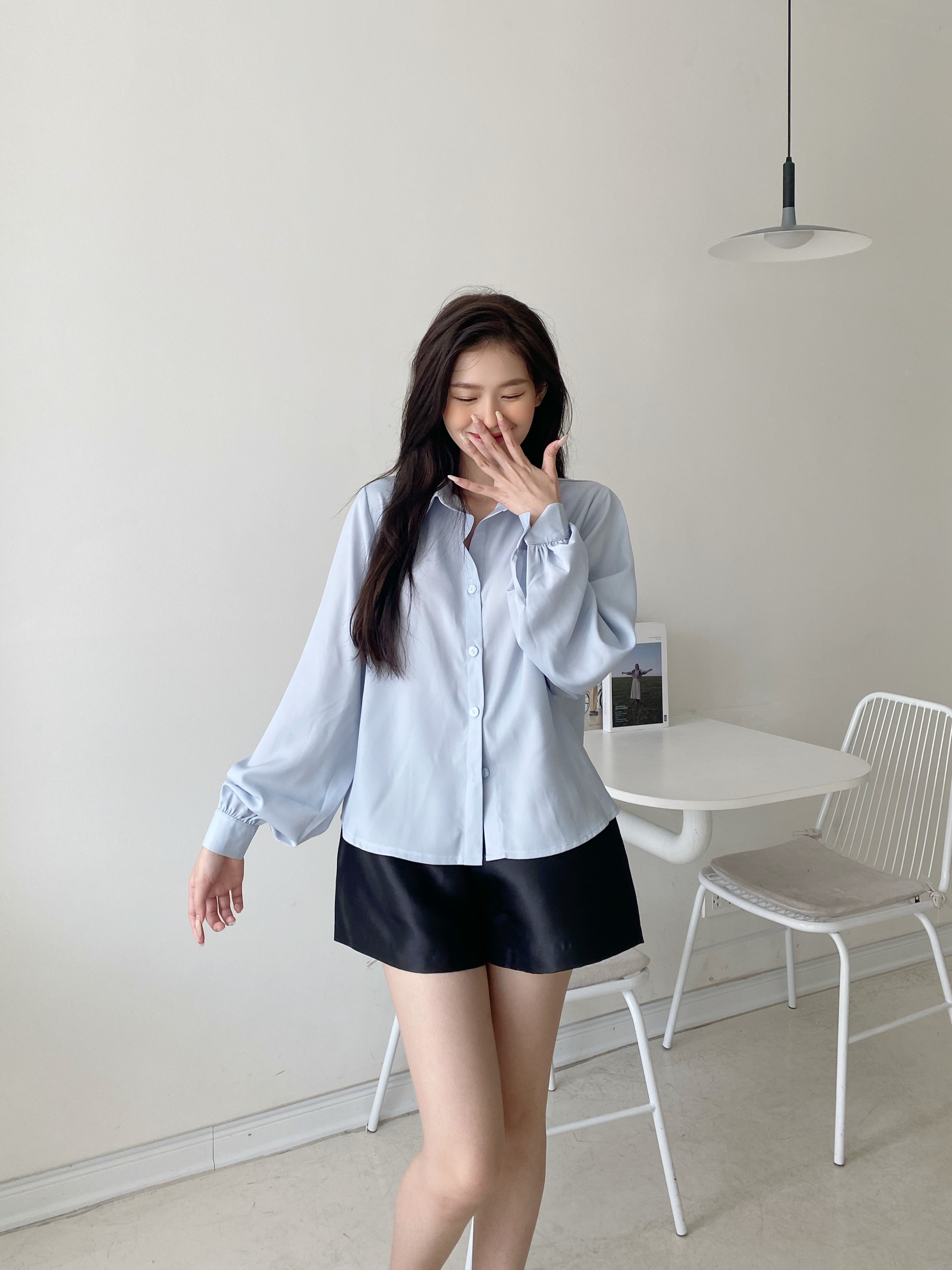 YU CHERRY | Áo sơ mi nữ tay bồng đuôi cá Freesize Basic Shirt YA432