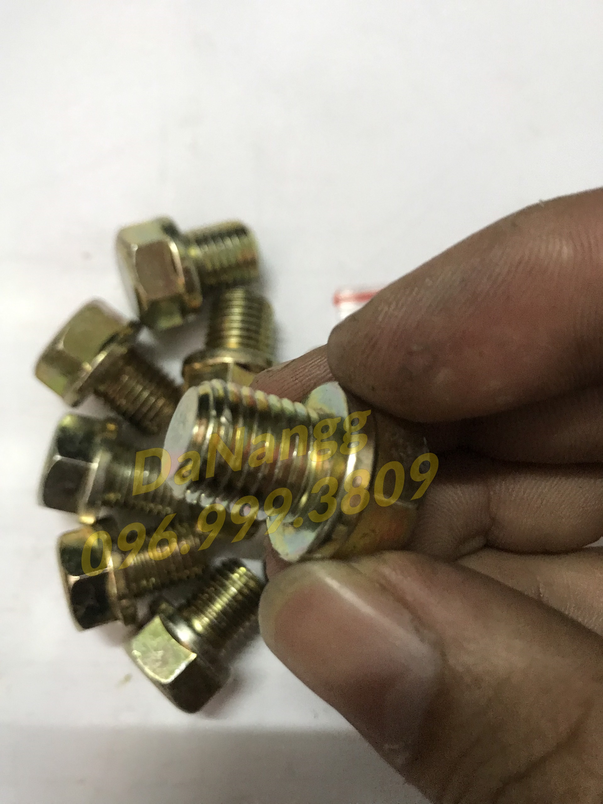 10 ốc cấy xả nhớ  13