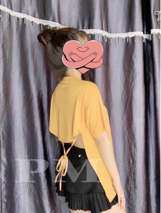 Áo thun kiểu form rộng hở lưng cột dây siêu hot