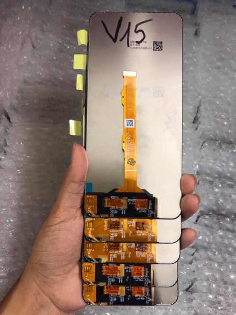 Màn hình vivo v15
