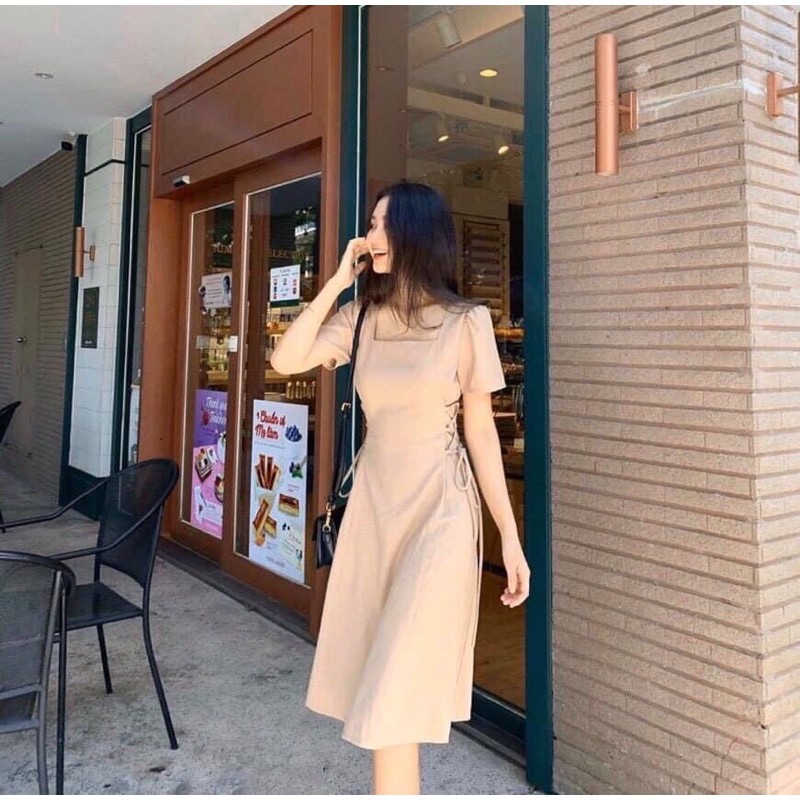 ĐẦM CỔ VUÔNG ĐAN DÂY EO MS09