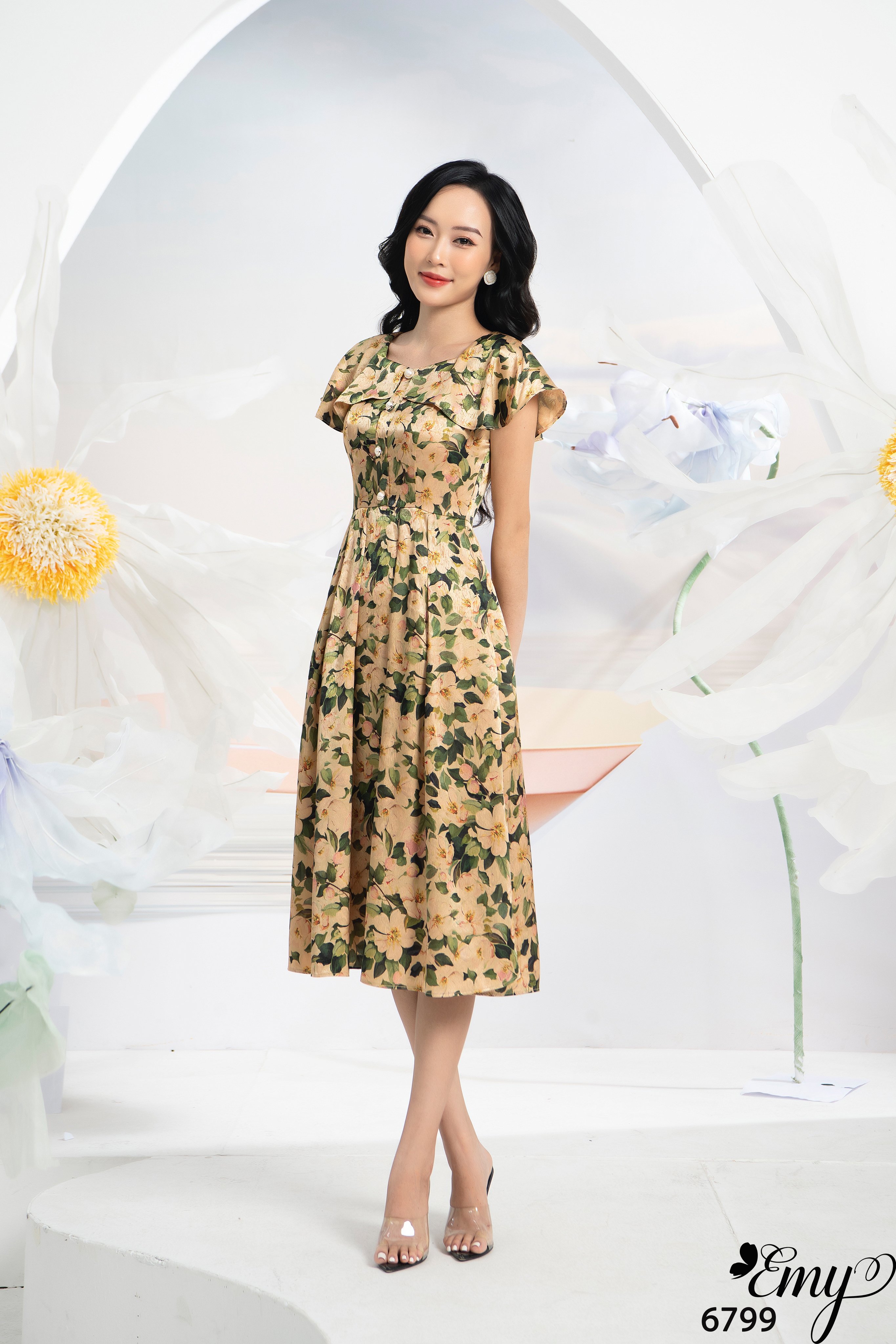 Đầm EMY EM6799 Xoè Cổ Bèo HT Hoa