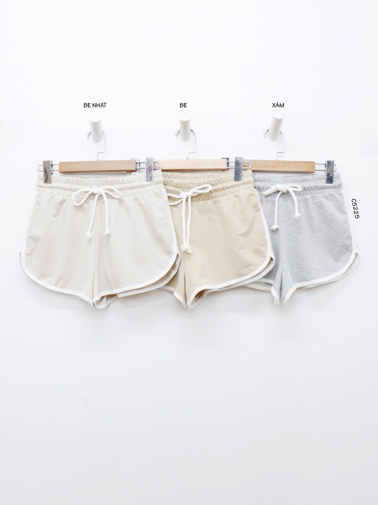 C5225 - Quần short lưng thun cột nơ trơn