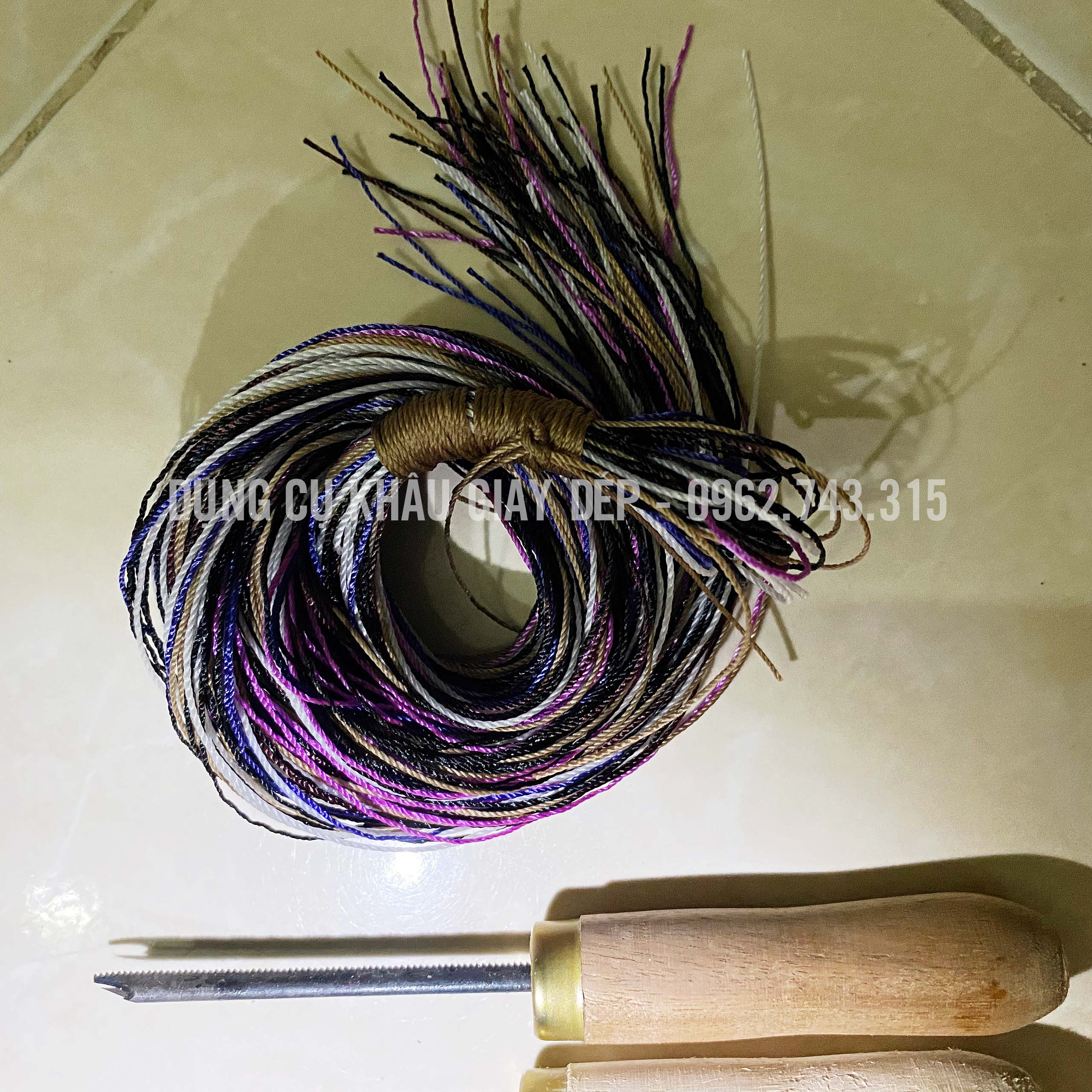 Bộ kim khâu giày tại nhà (Tặng chỉ)