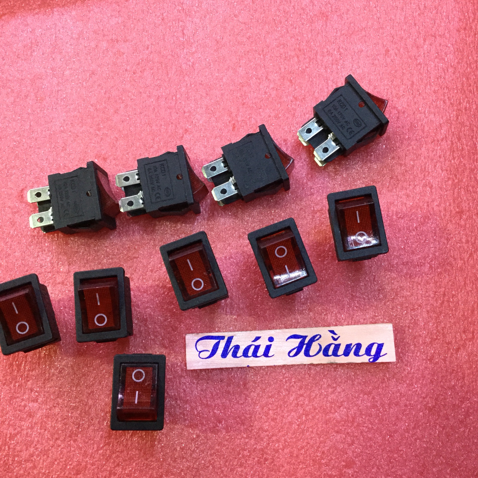 Công tắc có đèn 4 chân KCD1-6 A/250 v(10 chiếc)