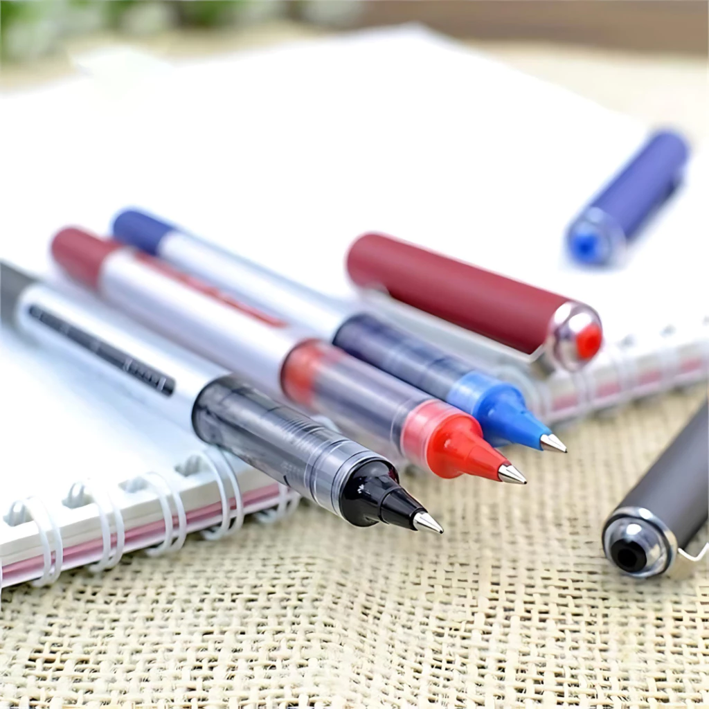 Bút Bi Uniball Eye UB-150 Chính Hãng Bút Bi Mực Nước 0.5mm Viết Êm Không Bị Gỉ Mực