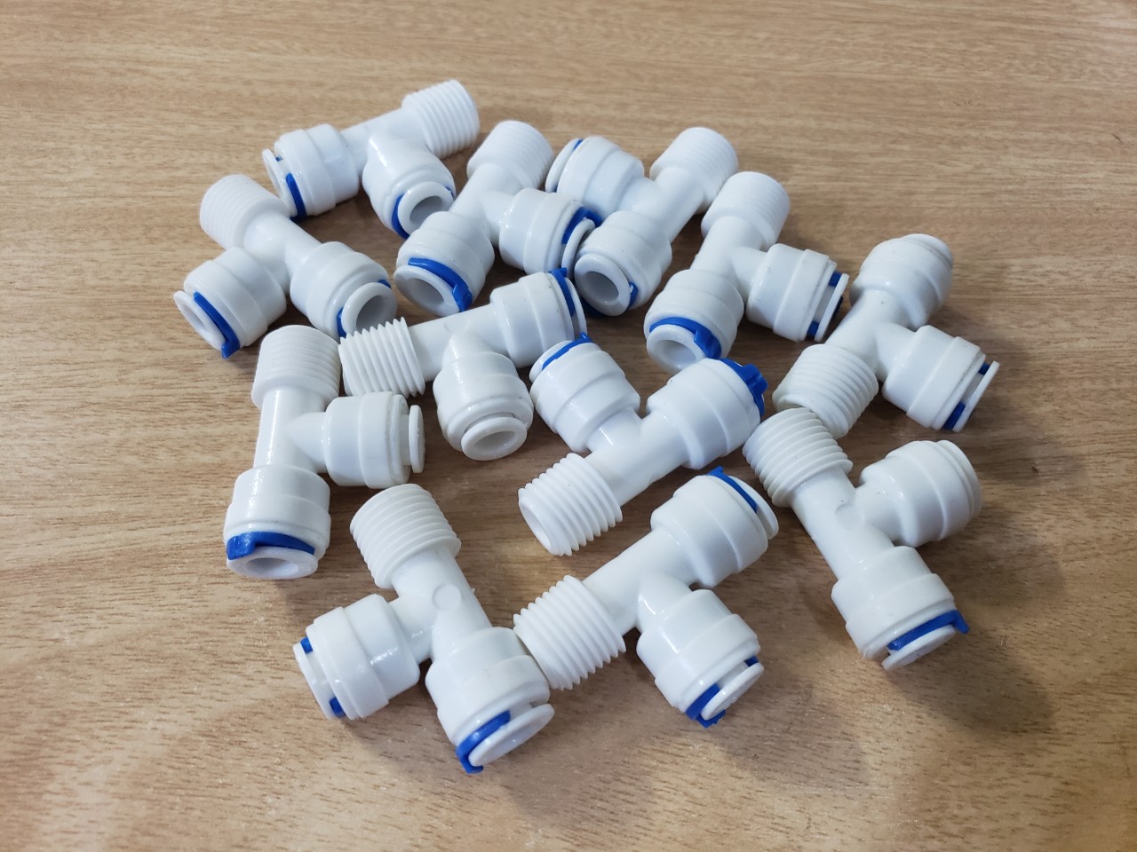 (HCM) Cút Nối T Lệch Ren 13 Dây 6mm  (Dùng Cho Máy Lọc Nước RO)