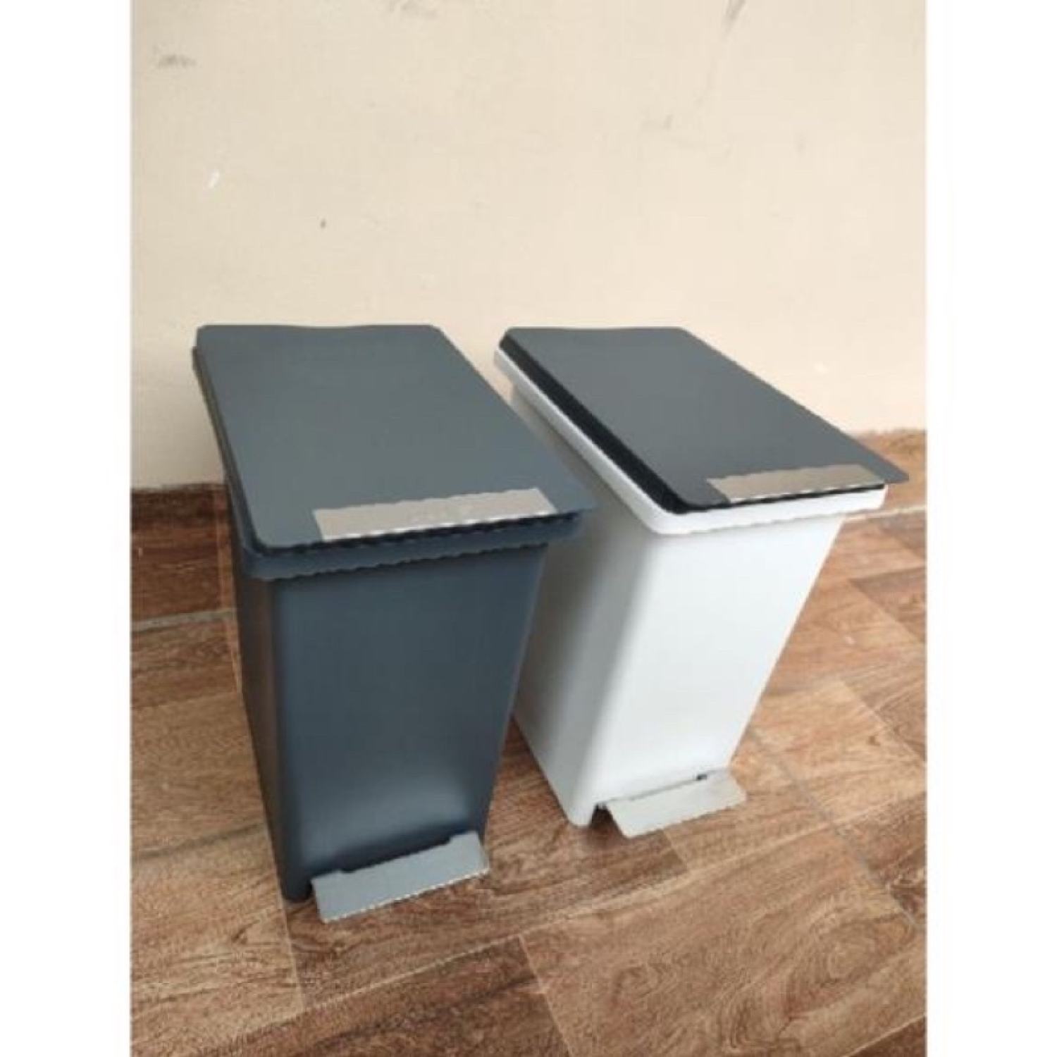 Thùng rác FITIS COMPACT 10L cao cấp
