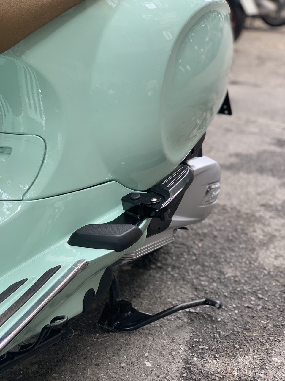 BỘ GÁC CHÂN DÒNG XE VESPA