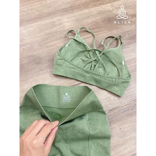 Set đồ tập Yoga màu xanh bơ - ALISA