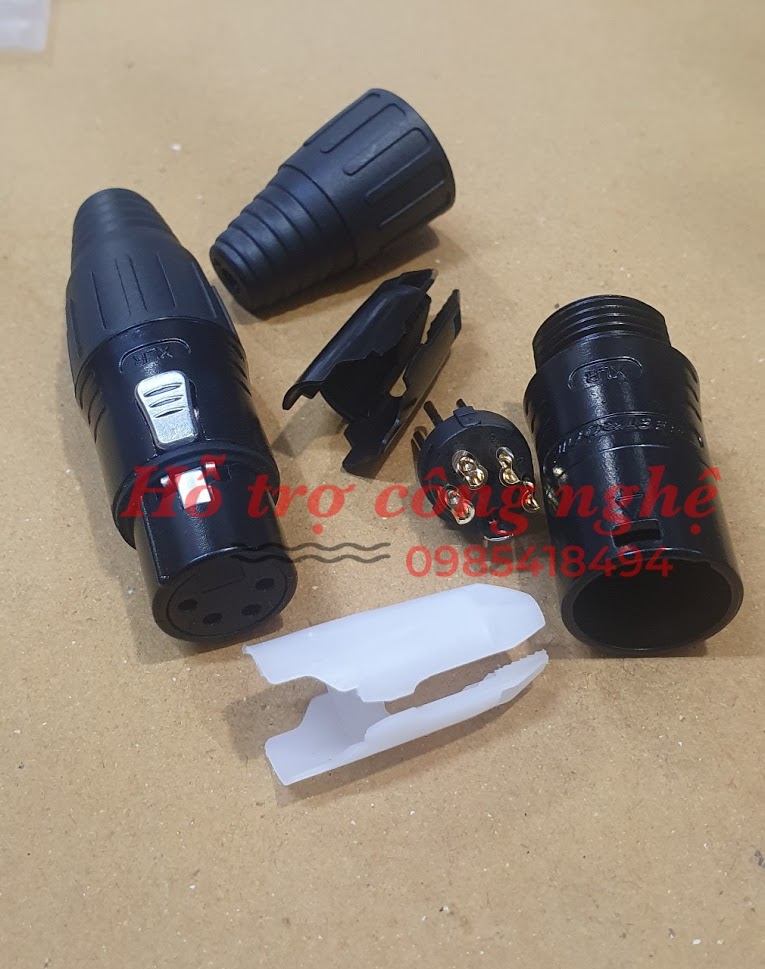 JACK CANON 4 CHÂN SEETRONIC- GIÁ BÁN 1 CHIẾC