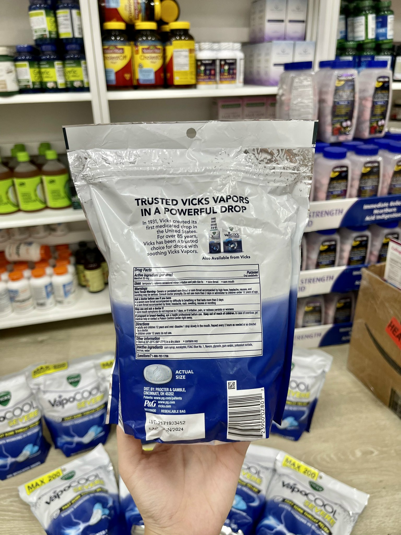 KẸO NGẬM VICKS VAPO COOL 200 VIÊN