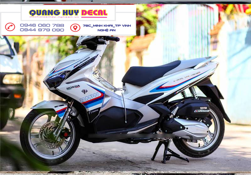 Tem trùm Air Blade trắng sọc xanh đỏ - Độ dán team trùm decal xe máy Air Blade trắng sọc xanh đỏ - Team trùm decal xe máy Air Blade rẻ đẹp và chất