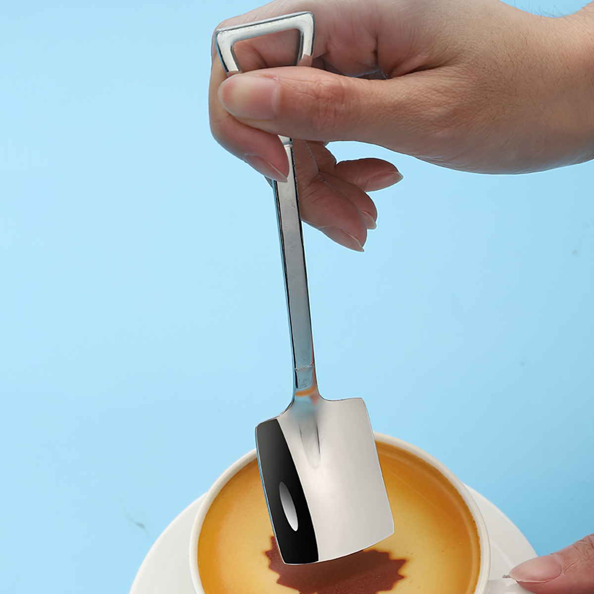 Creative stainless steel shovel-shaped spoon