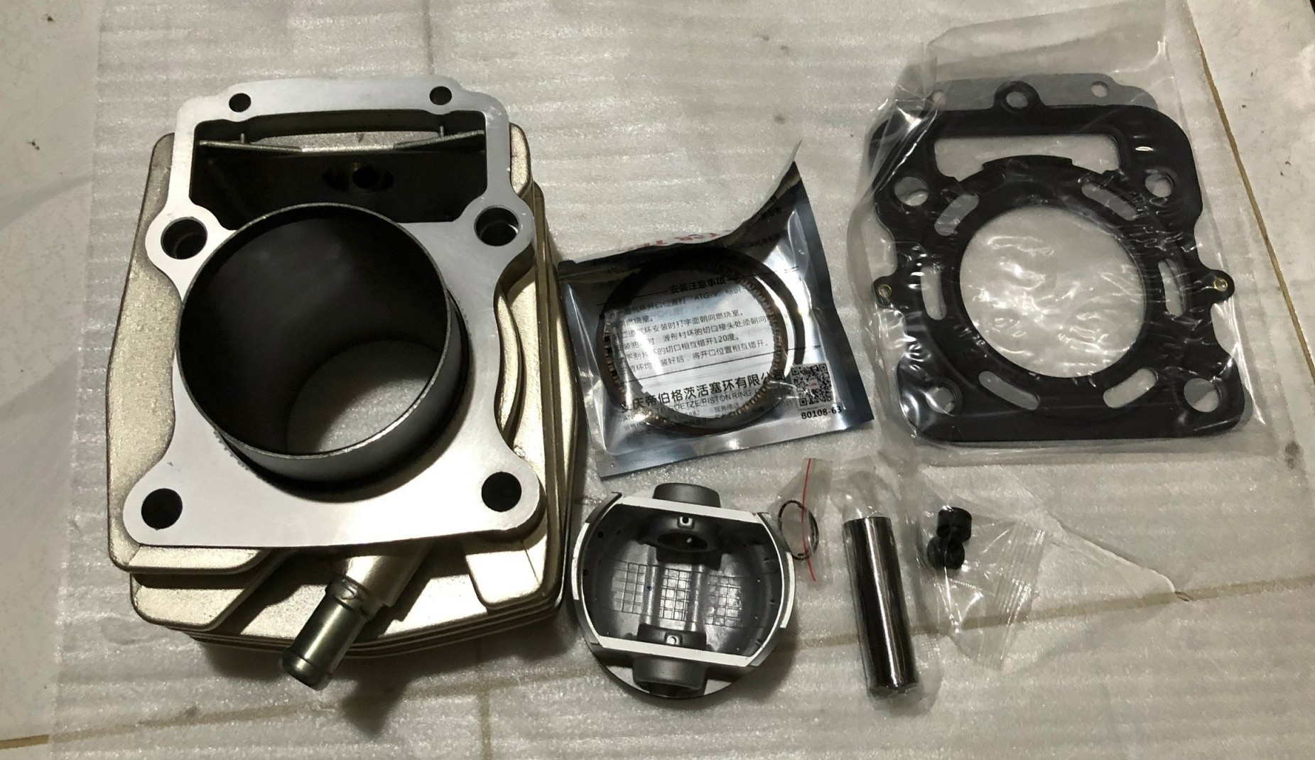 bộ nòng + piston bạc Yingxiang 250 gân (có tản nhiệt)