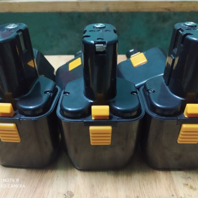 [NPS] Pin máy khoan Hitachi. 12V 6 cell (có kèm củ sạc 12V)