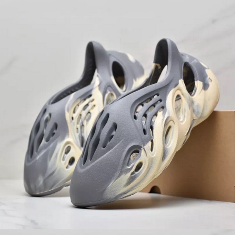 ∈∋ Giày thể thao Sneaker YZ FOAM Runner Dép Giày dép