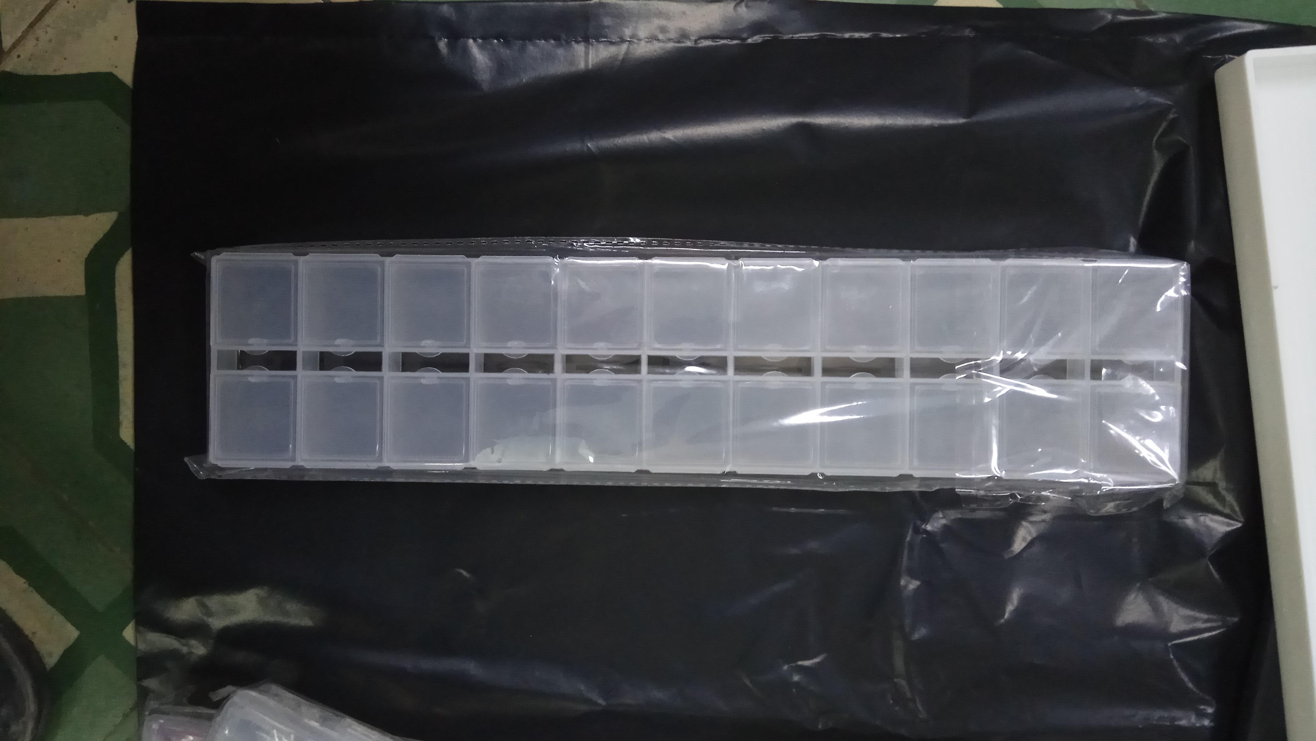 Hộp đựng đá dành cho tranh đính đá (hộp nhỏ) 16x8.2x2