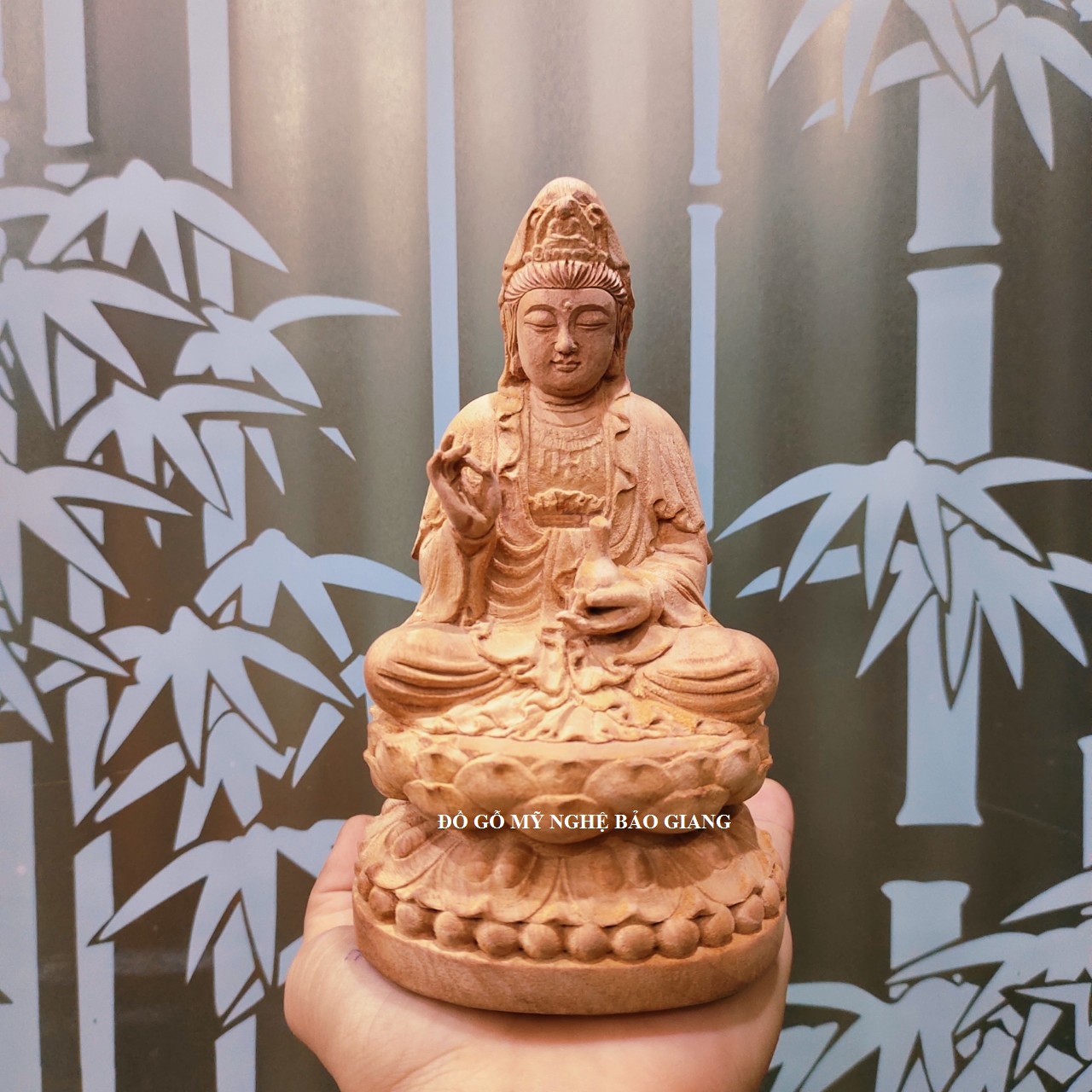 Tượng phật bà quan âm gỗ xá xị