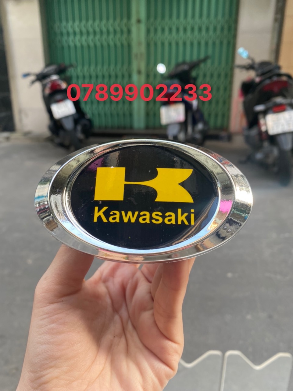 LOGO MẶT NẠ XE MAX