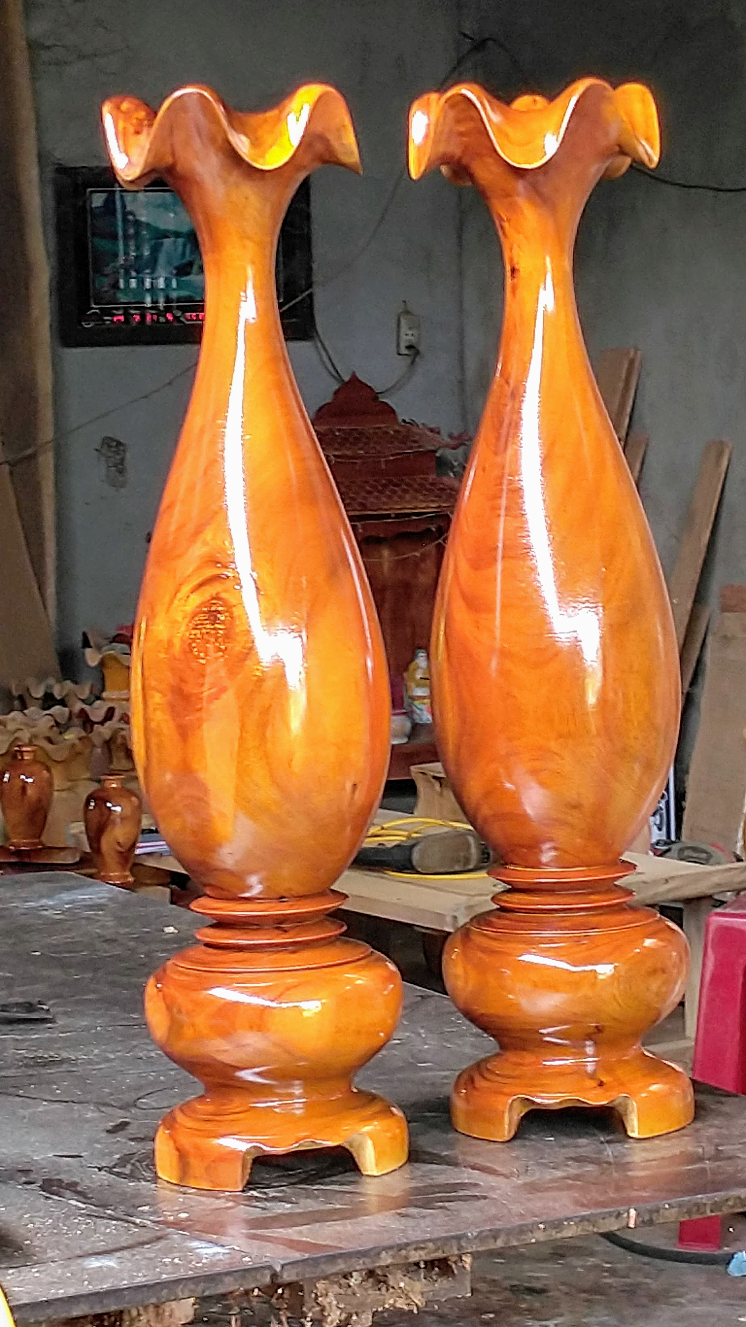 đôi bình tỳ bà gỗ tràm.cao 89cm x 22cm