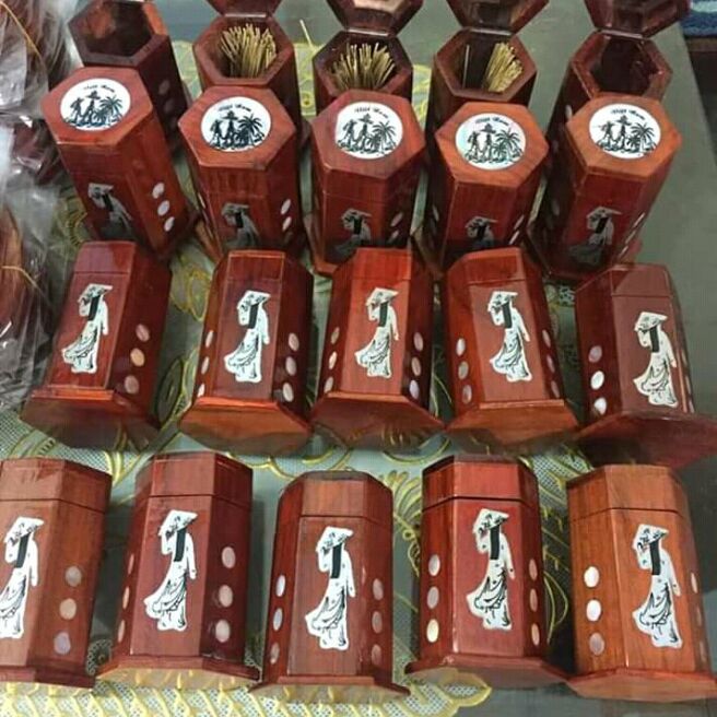 Hộp đựng tăm bằng gỗ
