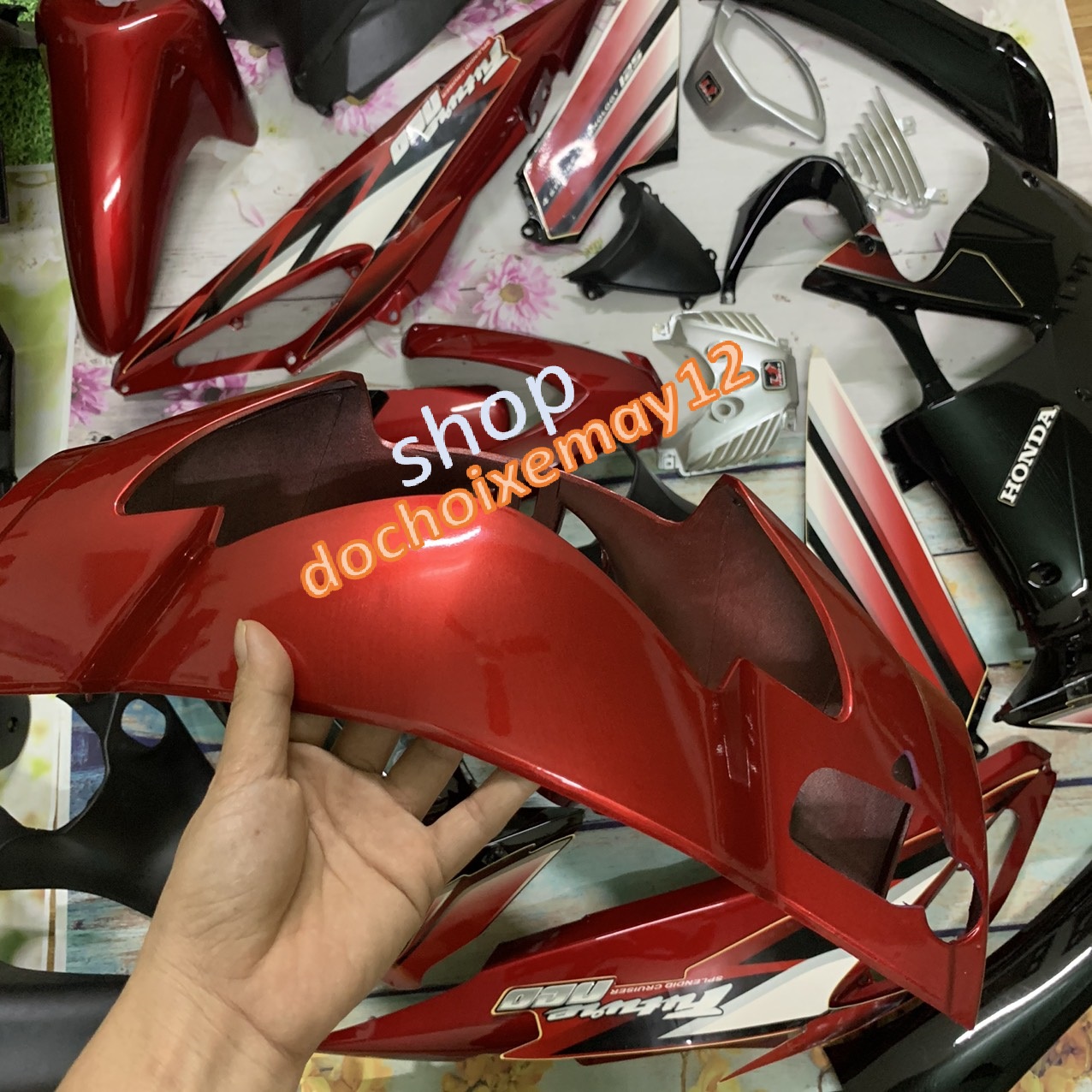 { Tặng Tem } Bộ Vỏ nhựa - dàn áo xe Future NEO /  FUTURE 125 / màu Đỏ /  nhựa  ABS loại 1 cao cấp loại đẹp chất  lượng  tốt