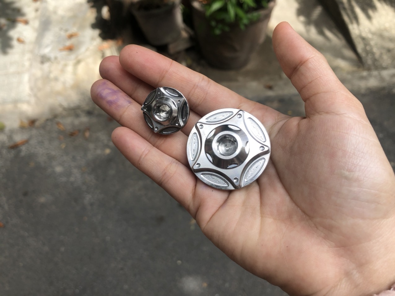 [HCM]ỐC MÂM LỬA INOX SALAYA CHO HONDA VÀ YMH