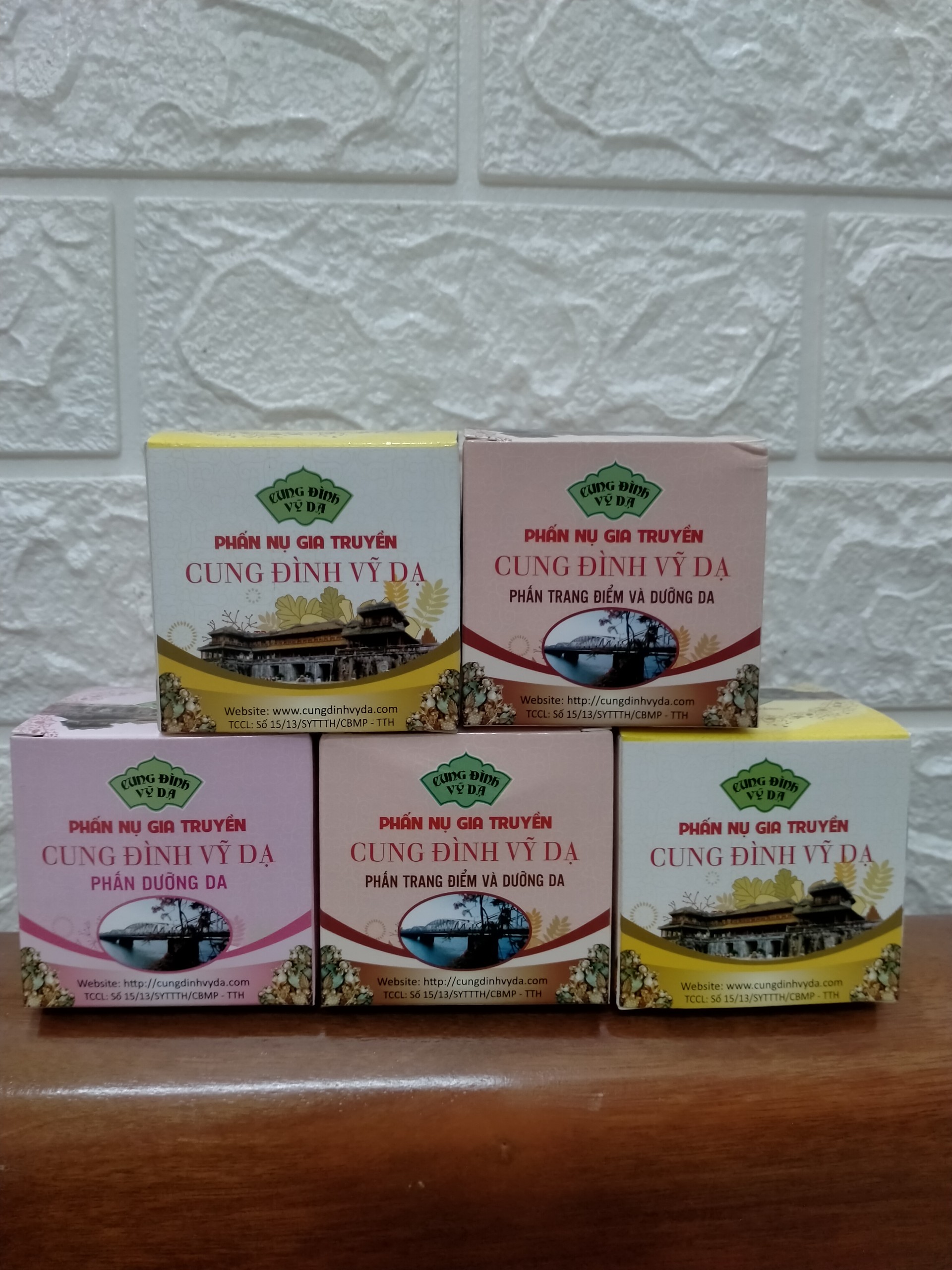 Phấn nụ Cung đình Vỹ Dạ ( chính hãng mau trang 50g )