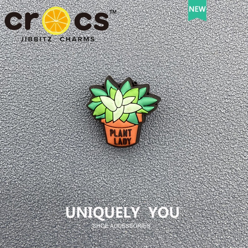 Giày cross Họa Tiết Hoa Lá Xinh Xắn Cho Bé chamr dép crocs