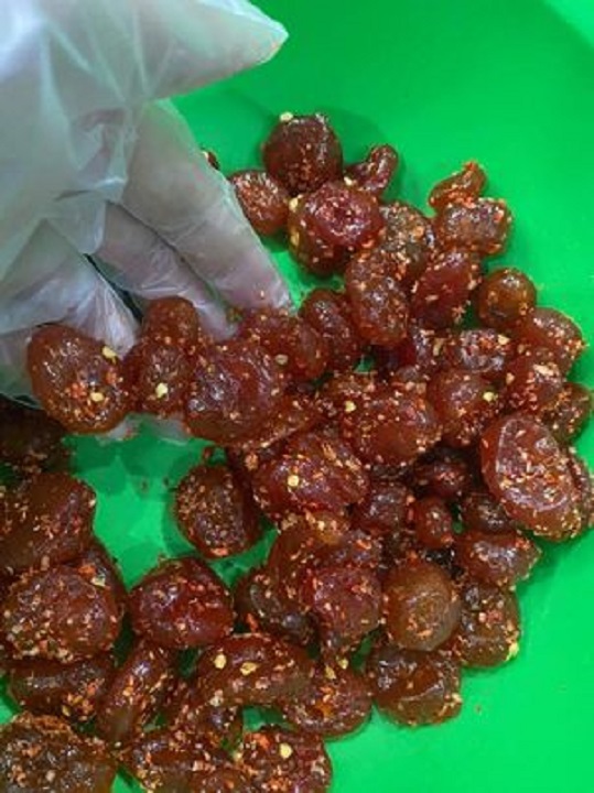 Mứt Cà Chua Bi Lắc Muối Ớt - Ngon Mê Ly  100G