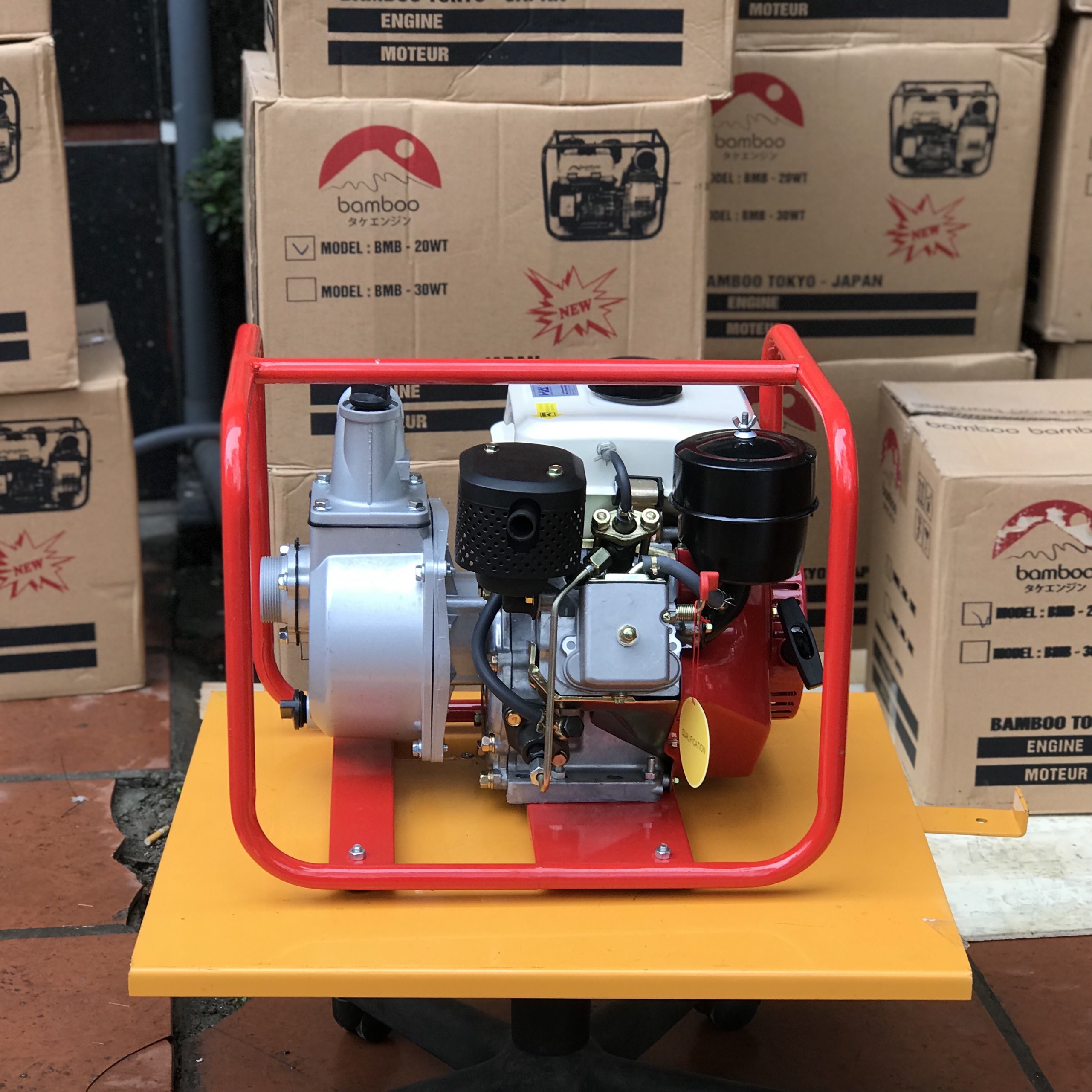Máy Bơm Nước Chạy Dầu 6.5Hp Bamboo XB20WT