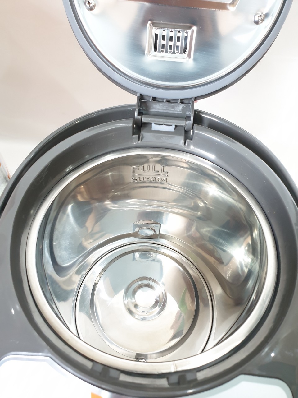 Bình thuỷ điện dung tích Comet CM3226 - 3.6L