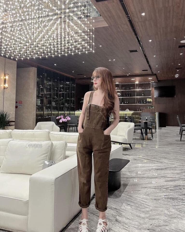 quần yếm bò màu nâu siêu hot
