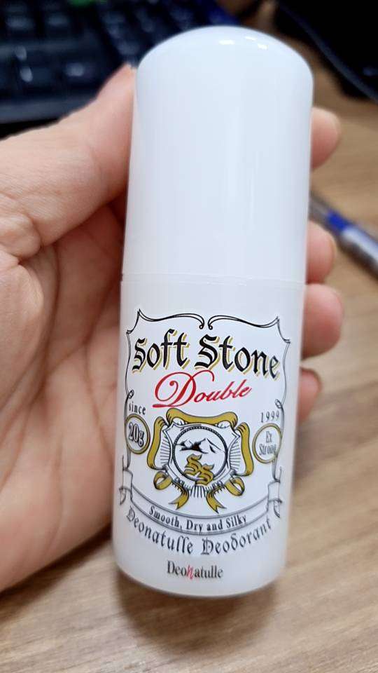 Lăn nách đá khoáng Soft Stone Nhật Bản 20g