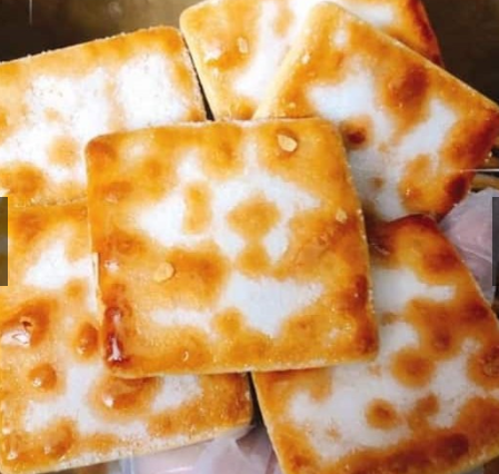 BÁNH LẠT ĐƯỜNG VUÔNG