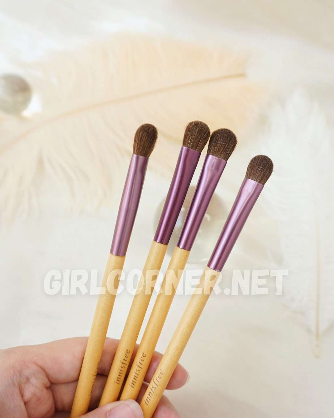 Cọ tán bầu mắt Innisfree Medium Eyeshadow