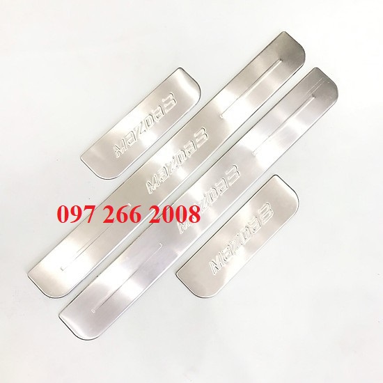 Ốp Bậc Cửa, Nẹp Bước Chân Trong Ngoài Xe Mazda 3, Mazda3 đời 2016 2017 2018 -2019 INOX