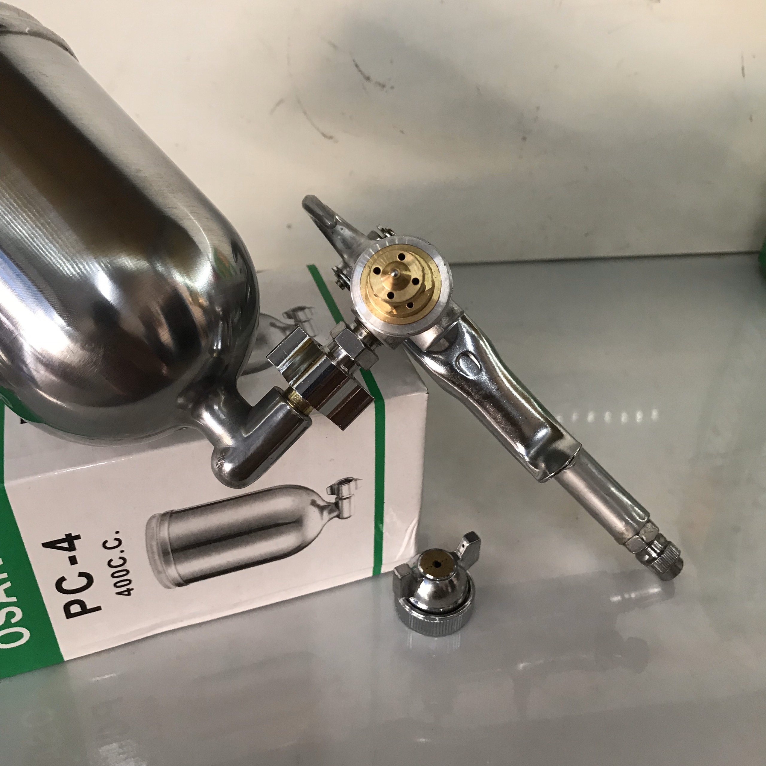 Dụng Cụ Phun Sơn F75 400cc Osaka
