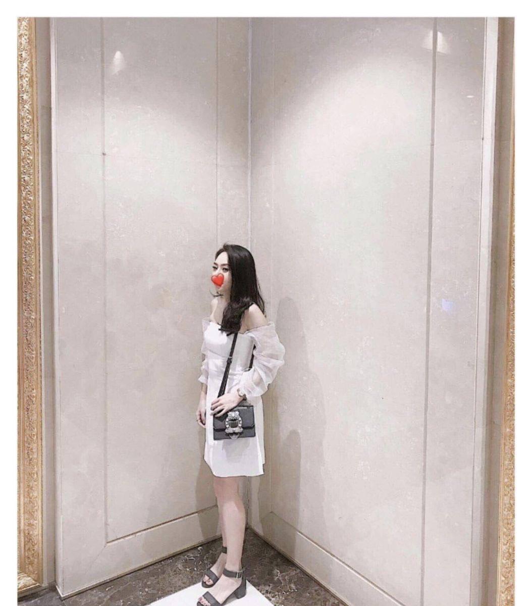 ĐÂM TRỄ VAI CÚP NGỰC TAY PHỐI LƯỚI SỐP