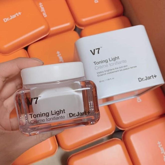 Kem dưỡng trắng da Dr.Jart+ V7 Toning Light 50ml (Mẫu Mới)