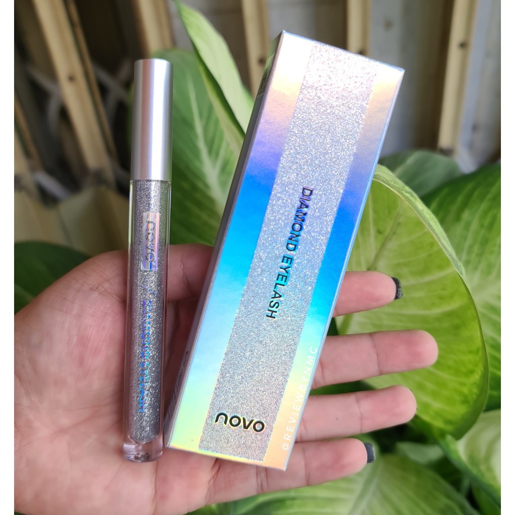Kẻ Mắt Kim Tuyến Novo